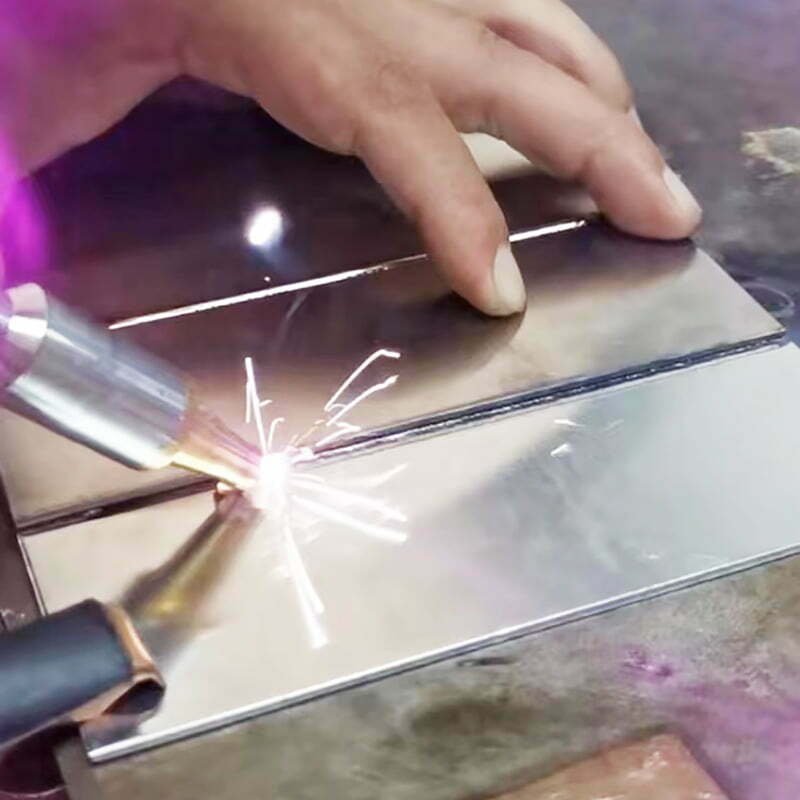 Flat Welding of handheld laser welding